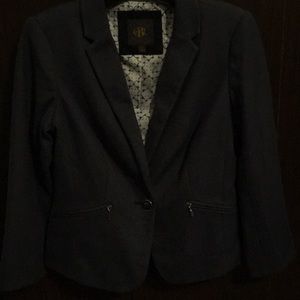Single button jacket